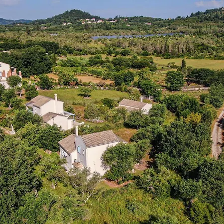 A'roggia Farm Asfodelos בית נופש *